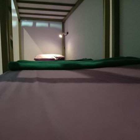 Sentul Hostel Kuta  Buitenkant foto