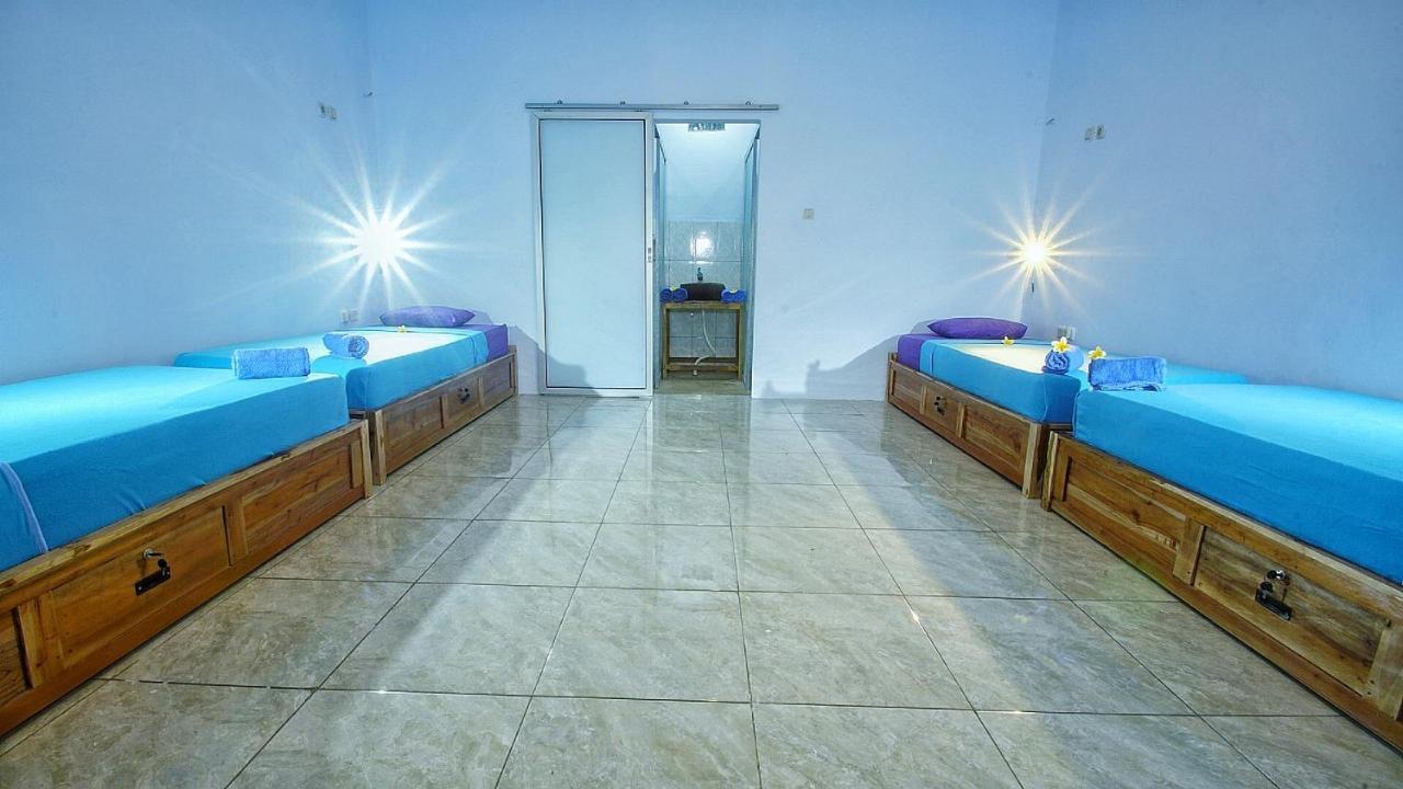 Sentul Hostel Kuta  Buitenkant foto